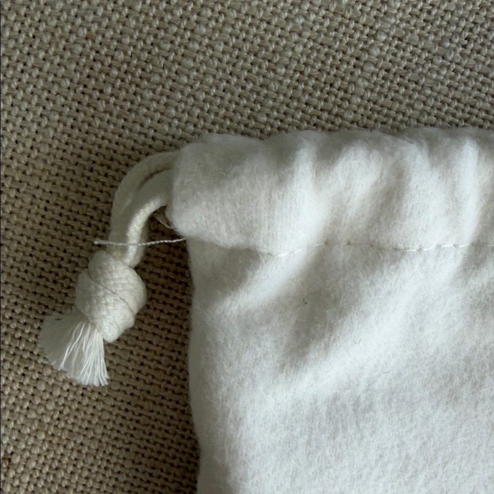 Bottega Veneta White Pouch 5x6 inches - Picture 3 of 5